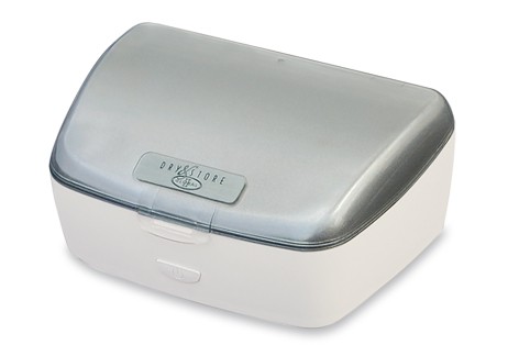 Dry storage box for hearing aids